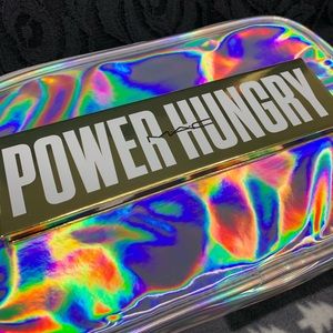 M⃣A⃣C⃣🌹C⃣o⃣s⃣m⃣e⃣t⃣i⃣c⃣s⃣🌹P⃣a⃣l⃣e⃣t⃣t⃣e⃣